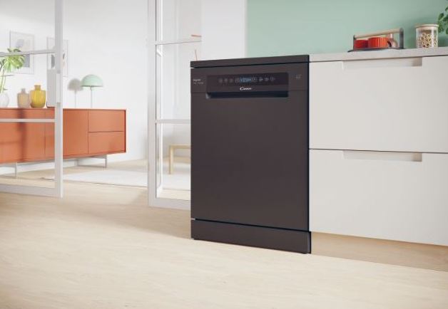 Pomivalni stroj Candy Rapido CF 5C6F0B 4