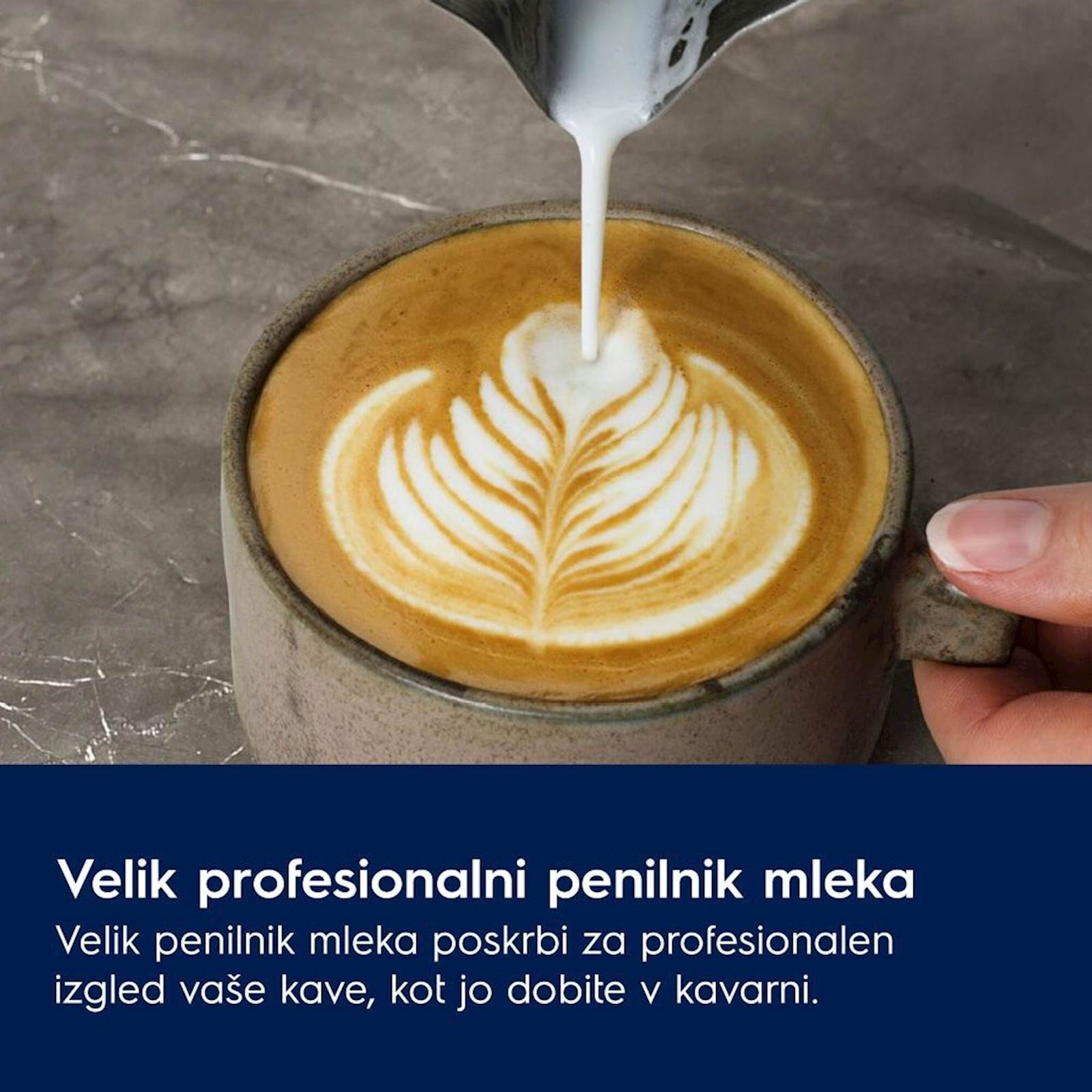 Kavni aparat za espresso Electrolux E8EC1-8BP 6