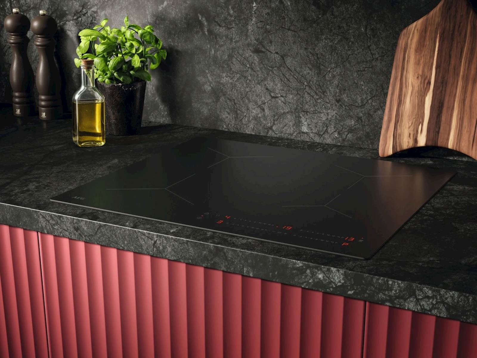 Indukcijska kuhalna plošča AEG TO64IA0AIT 4