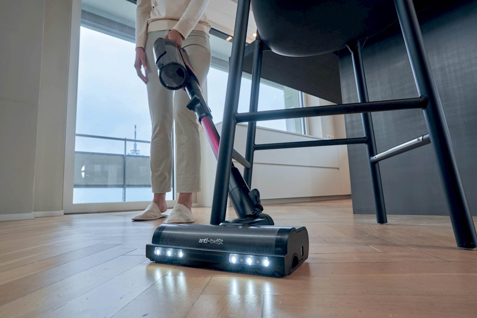 Multifunkcijski baterijski sesalnik Hoover HF610HX 011 7