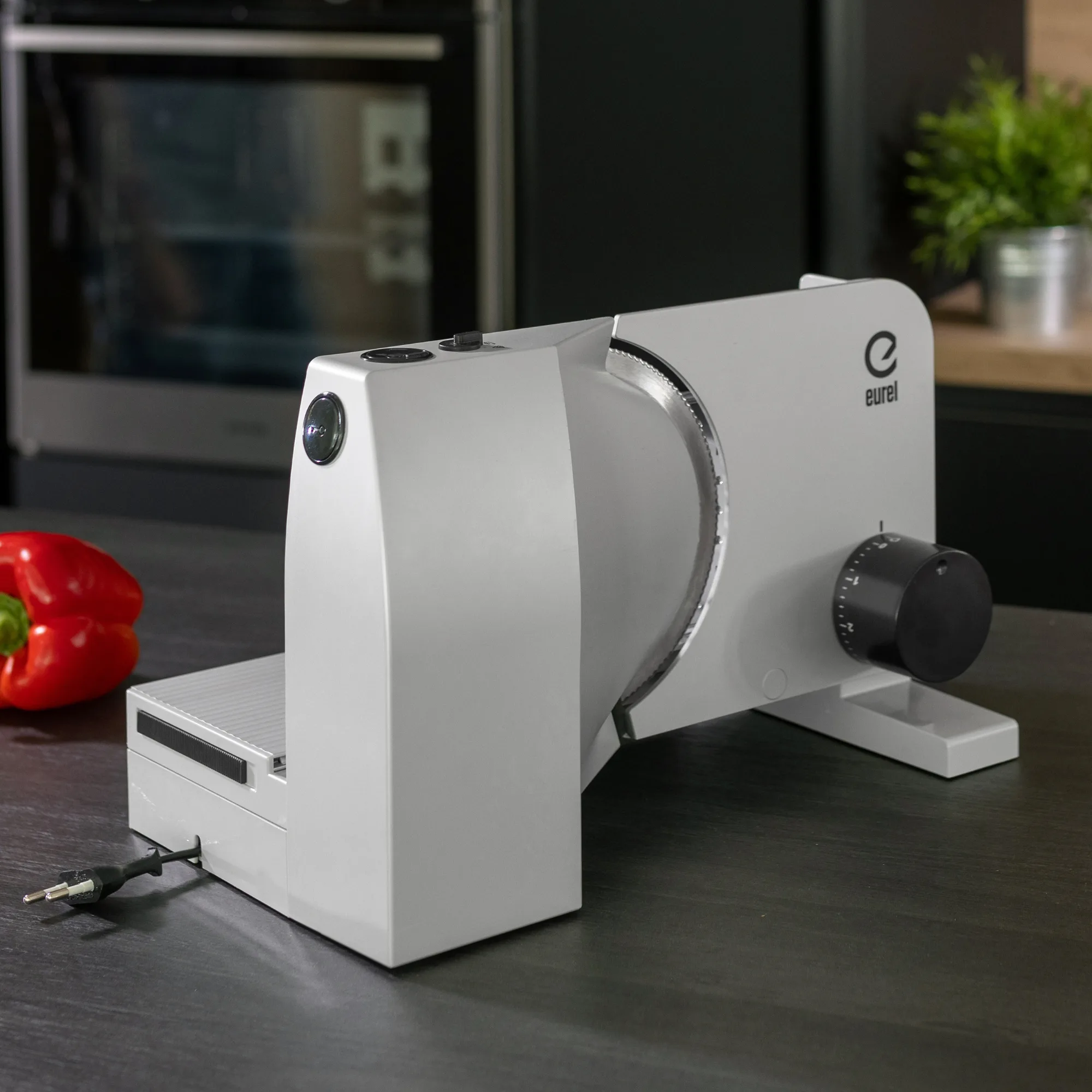 Rezalnik Eurel RS74 6