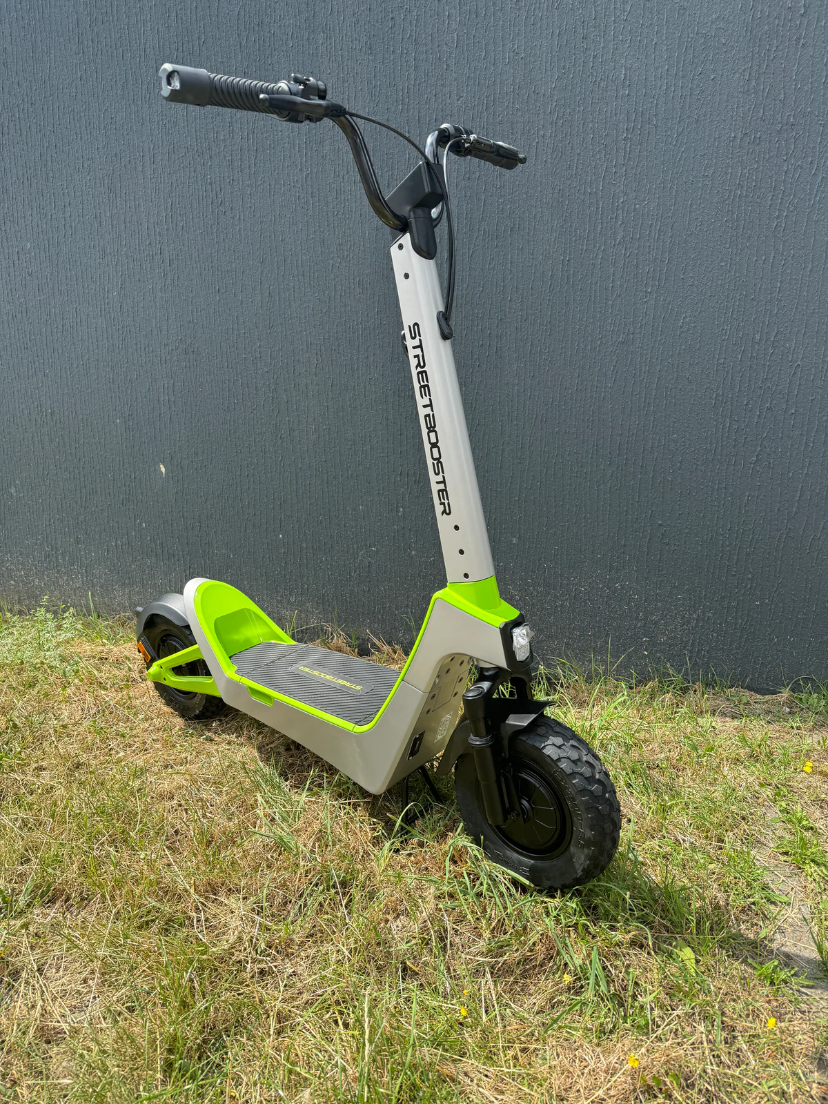 Električni skiro Streetbooster Pollux - srebrno/zelen 2