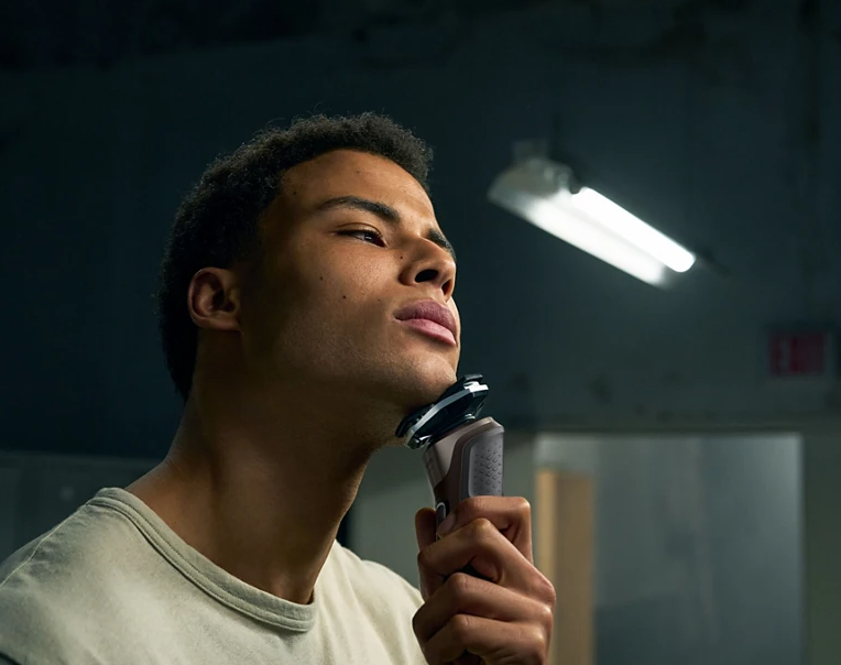 Moški brivnik Philips S5886/38  2