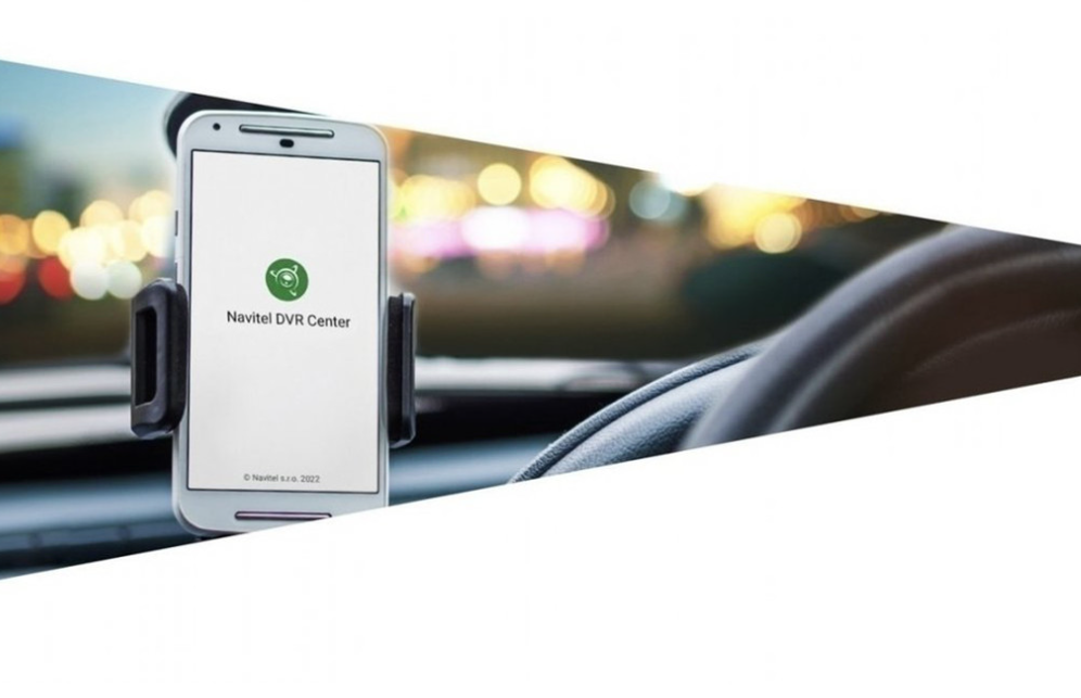 Avto kamera Navitel R980 4K 4
