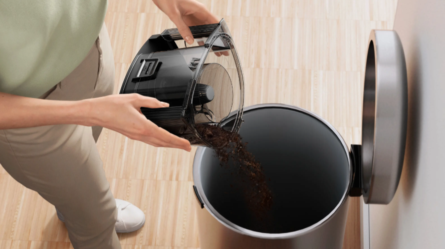 Sesalnik brez vrečke Bosch BGC21X200 4