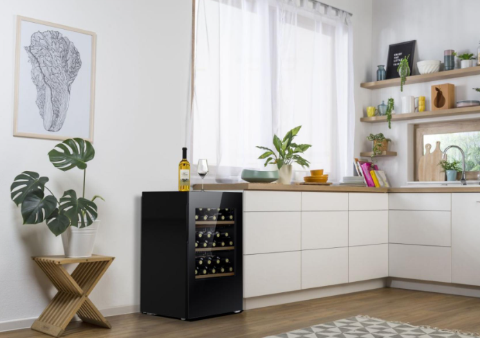 Vinska vitrina Gorenje WC48G4BG4 5