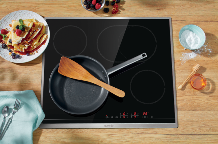 Steklokeramična kuhalna plošča Gorenje ECT643BX 4