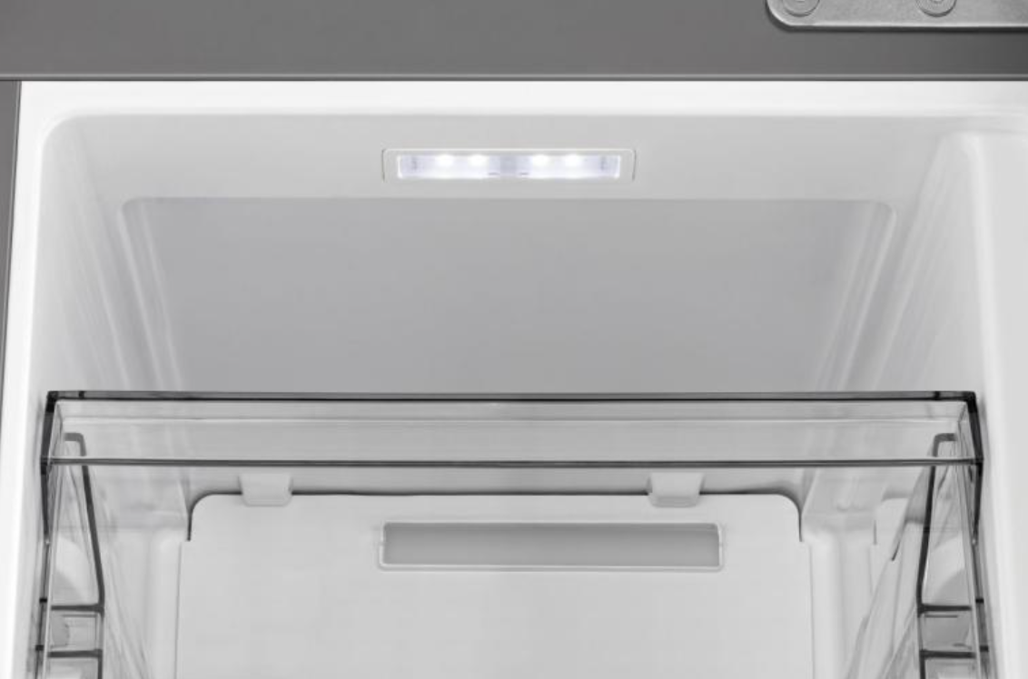 Francoski hladilnik Hisense RQ5P470SAFD 6