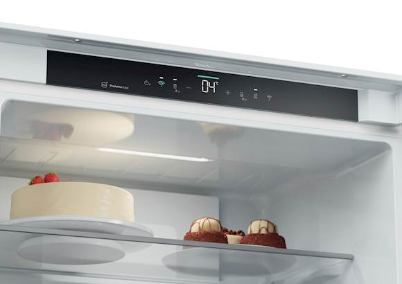 Vgradni kombinirani hladilnik Candy CNBQT3719EW 4