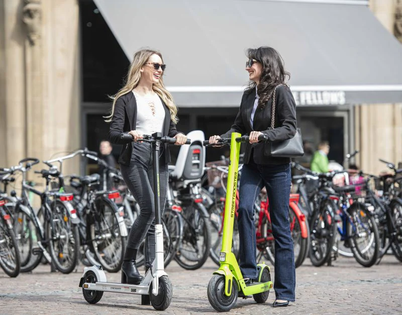 Električni skiro Streetbooster Sirius - črn 5